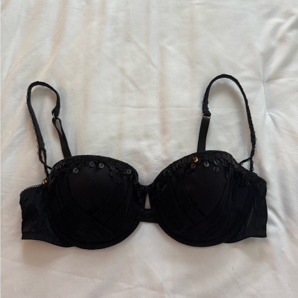 Victoria’s secret bra